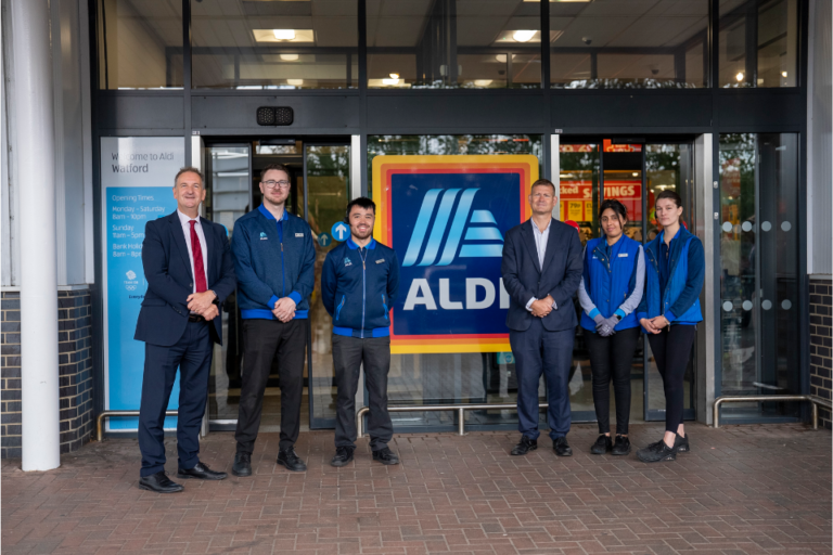 Aldi Jobs Pay Rates, Benefits, and Work Culture